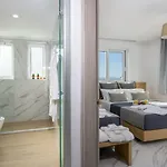 Deluxe Hotel 2*