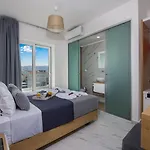 Deluxe
