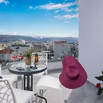 Ξενοδοχείο Deluxe 2*