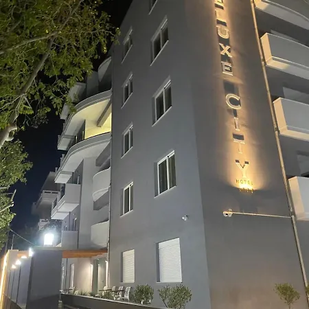 Deluxe Hotel La Canea