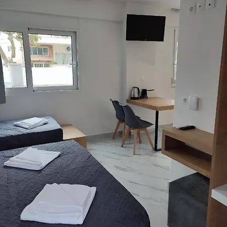 Hotel Deluxe 2*