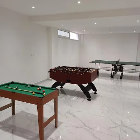 Hotel Deluxe 2*