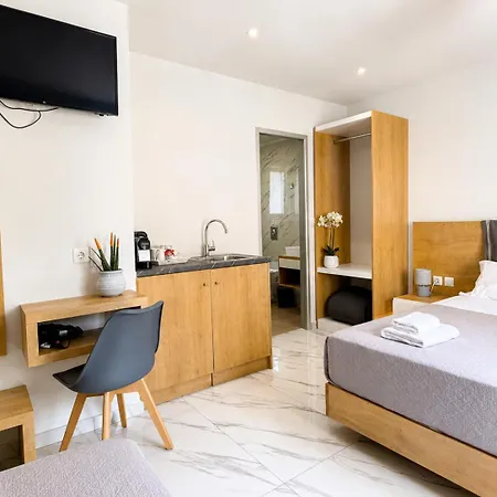 Deluxe Hotel Chania (Crete)