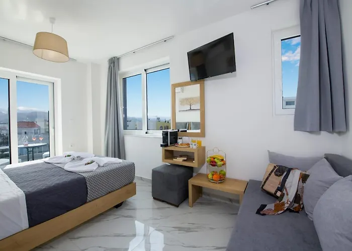 Hotel Deluxe Chania (Crete)