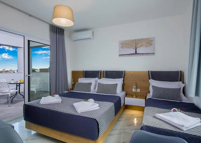 Deluxe 2* Chania (Crete)