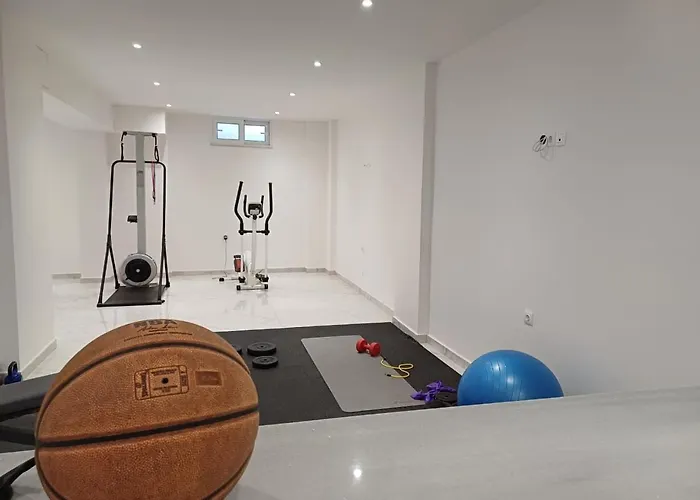 Deluxe 2* חאניה