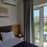 Hotell Deluxe Chania (Crete)