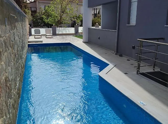 Hotel Deluxe Chania (Crete)